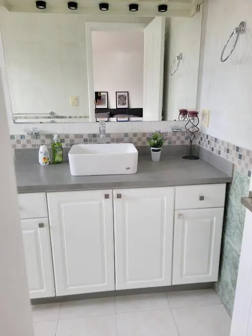 Ferienwohnung Lujoso Apartamento En Bellavista Quito